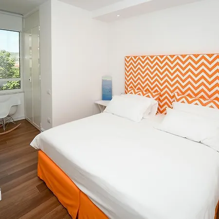 Casa Pantone