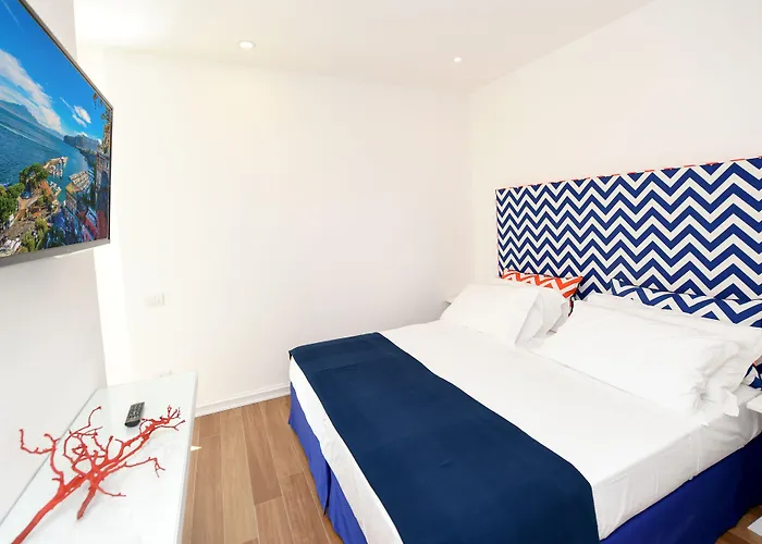 Casa Pantone בית הארחה