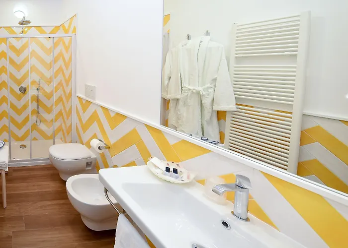 Casa Pantone 3* סורנטו