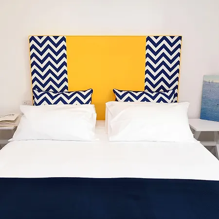 Casa Pantone Konukevi